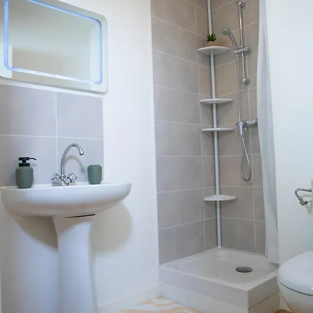 Centre-ville - Fibre - Netflix - Le Beverley Appartement Blain